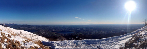 Panoramic view from a resting point close to the summit.